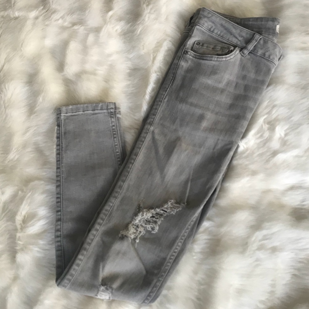 Zara Distressed Skinny Jean
